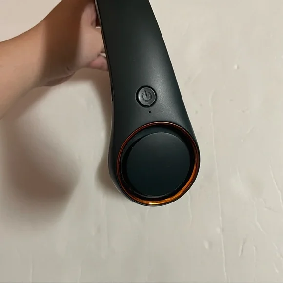 Dark Forest Green Bladeless Neck Fan, No Charger Included - Picture 4 of 8